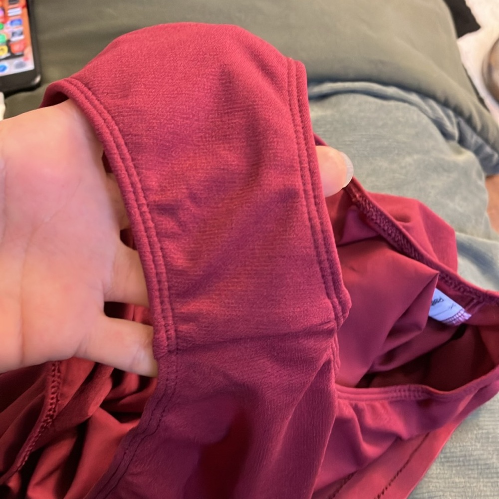 🔥 10 for $100 🔥 Reebok athletic running shorts burgundy elastic waistband New - Picture 5 of 9